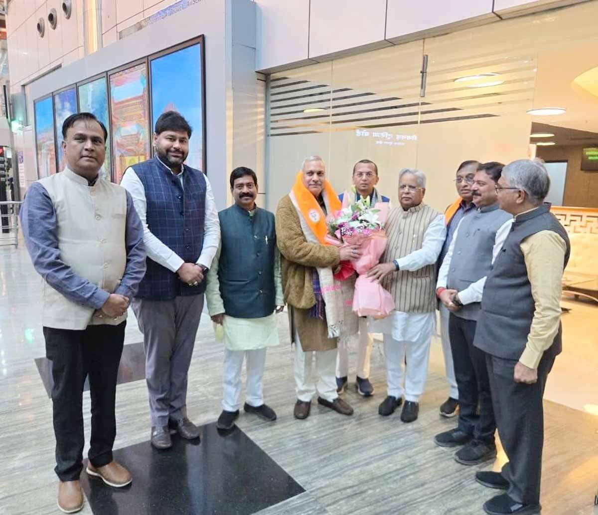 भाजपा&nbsp;राष्ट्रीय उपाध्यक्ष सौदान सिंह&nbsp;छत्तीसगढ़&nbsp;पहुंचे,&nbsp;भाजपा पदाधिकारियों ने किया&nbsp;स्वागत