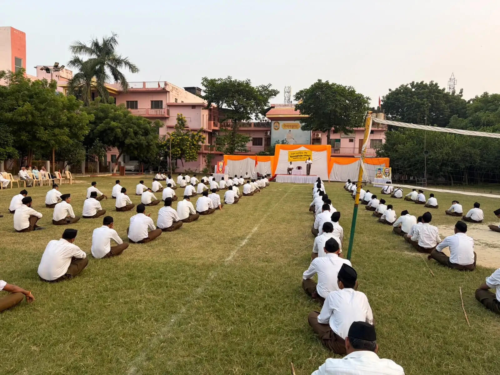 समाज के प्रति अपने दायित्वों के पुनर्स्मरण का अवसर है विजयादशमी: सुभाष