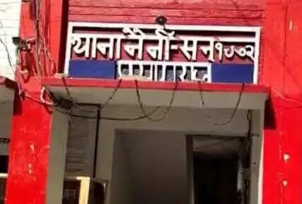 वृद्ध का शव घर के अन्दर मिला, जांच में जुटी पुलिस