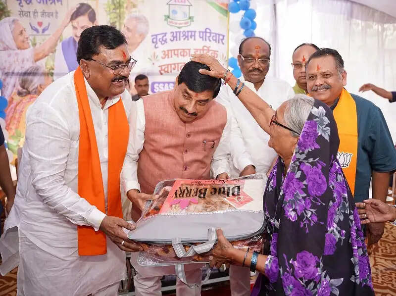हर नागरिक तक बेहतर स्वास्थ्य सेवाएं पहुंचाने के लिए राज्य सरकार प्रतिबद्ध : मुख्यमंत्री डॉ. यादव