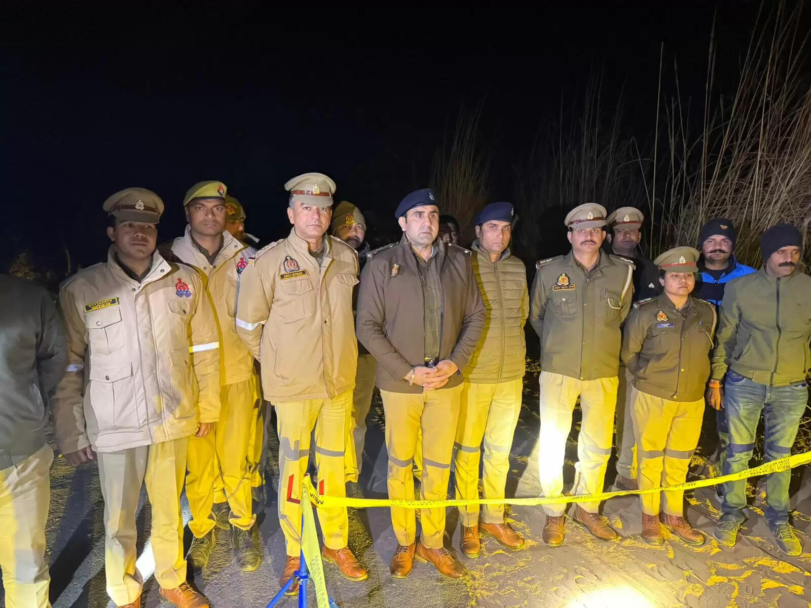 मुठभेड़ में हमलावर ग्राम प्रधान गिरफ्तार, पैर में लगी गोली