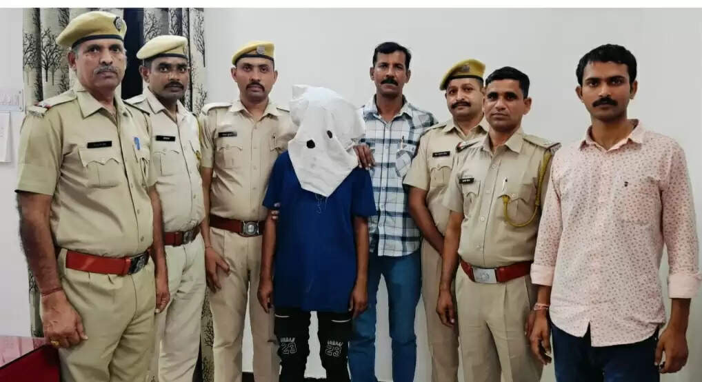 किशोरी व उसकी मां पर एसिड अटैक करने वाला गिरफ्तार, खंडहर में छिपा था आरोपित