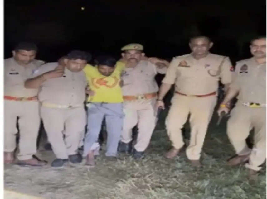 कुख्यात हिस्ट्रीशीटर बदमाश मुठभेड़ में गिरफ्तार