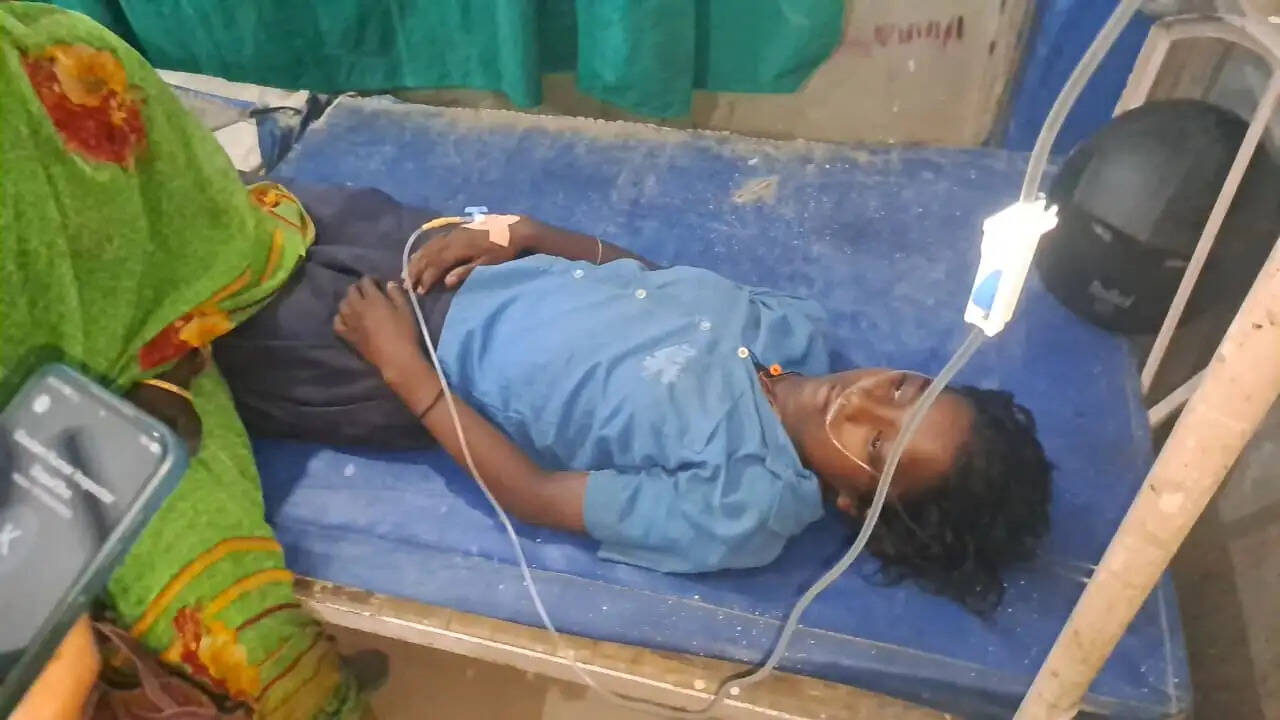चेतना सत्र के बाद कक्षा में चार छात्राओं की बिगड़ी तबीयत, एक को अस्पताल में कराया गया भर्ती