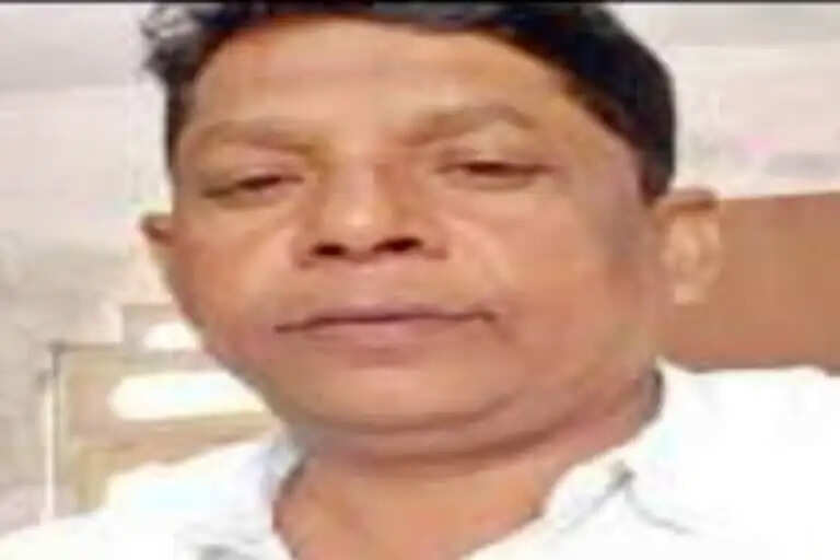 भूमाफियाओं पर सीवान पुलिस का बड़ा एक्शन, पूर्व मुखिया साबिर मियां गिरफ्तार
