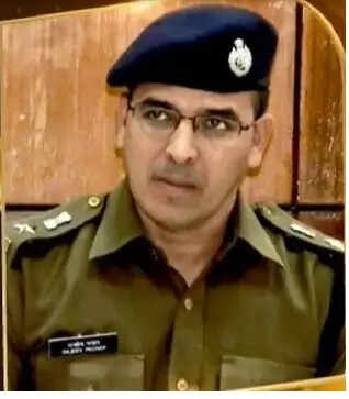 फैंसी नंबर प्लेट लगाई या बिना रिकॉर्ड पुरानी गाड़ी बेची तो होगी कार्रवाई:अतिरिक्त पुलिस कमिश्नर