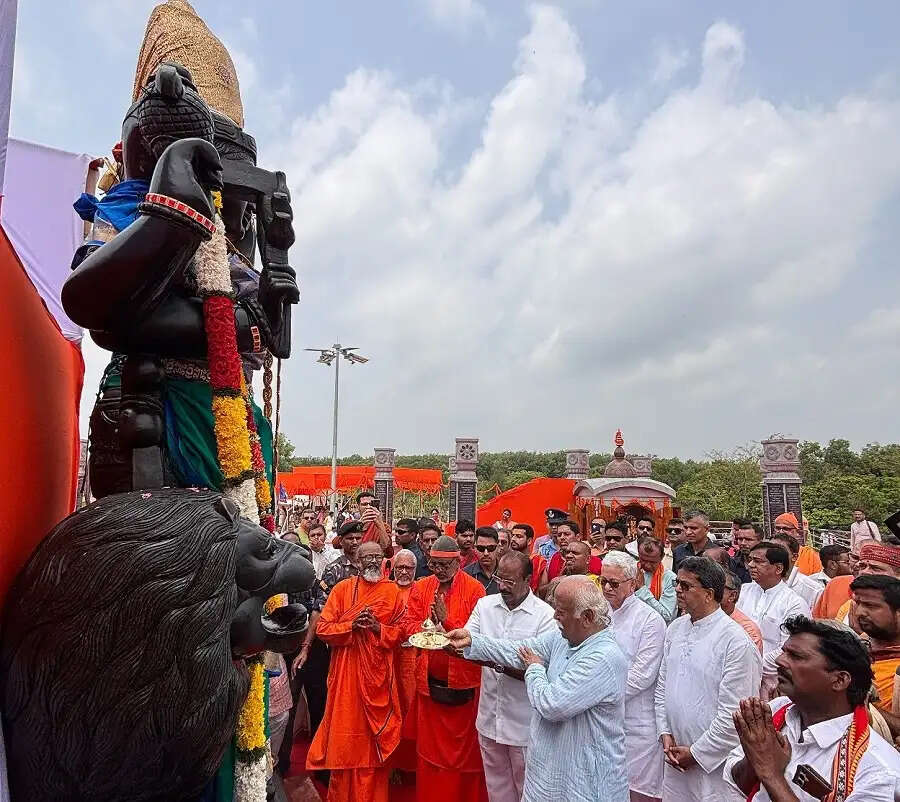 (अपडेट) शक्ति के साथ भक्ति की भी आवश्यकताः संघ प्रमुख डॉ. भागवत