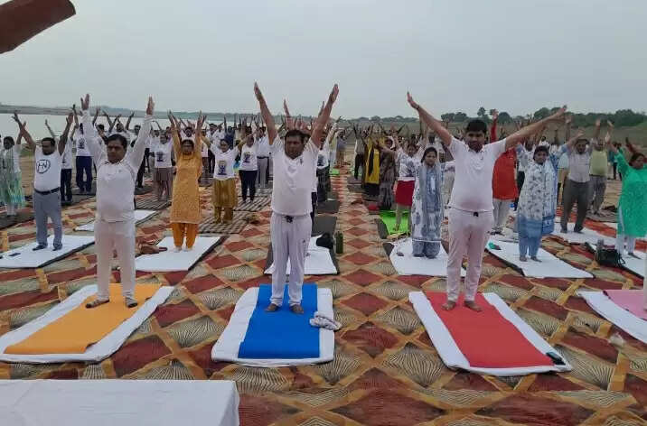 पंचनद पर प्रकृति की गोद में हुआ योग शिविर