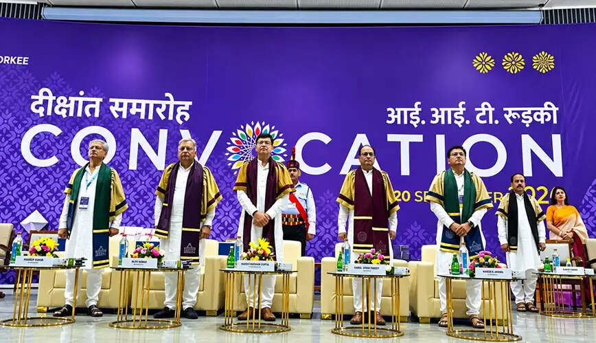 आईआईटी रुड़की दीक्षांत समारोह : दूसरे दिन 1424 छात्र-छात्राओं को मिली डिग्रियां