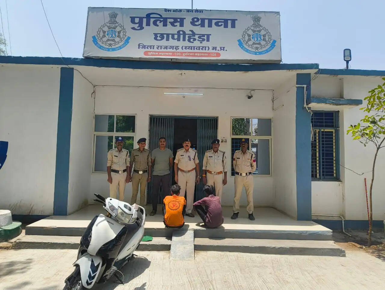 राजगढ़ः स्कूटी सवार दो युवकों के कब्जे से 70 हजार की स्मैक जब्त, पूछताछ जारी