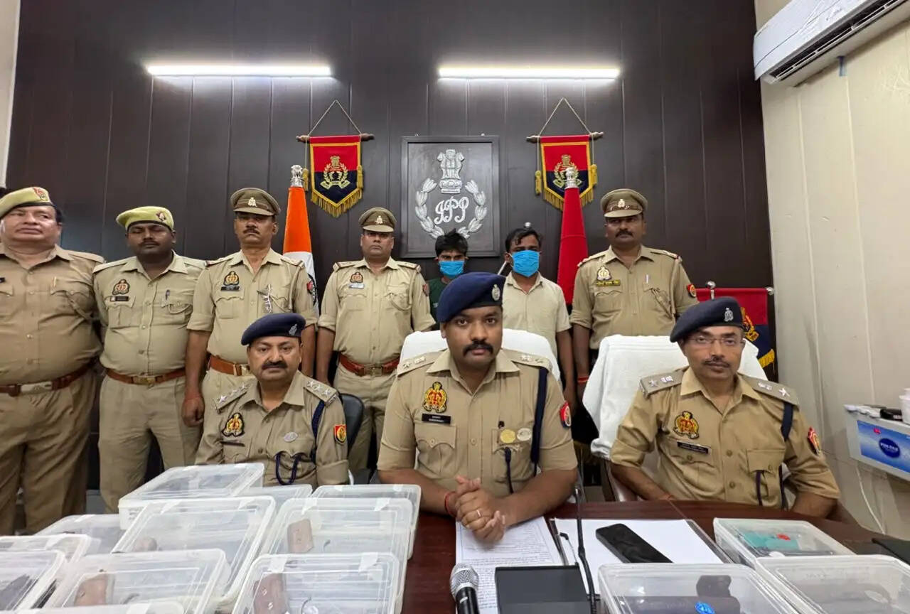 पाली के जंगल में अवैध शस्त्र फैक्ट्री का भंडाफोड़, 16 तमंचे जब्त, दो गिरफ्तार