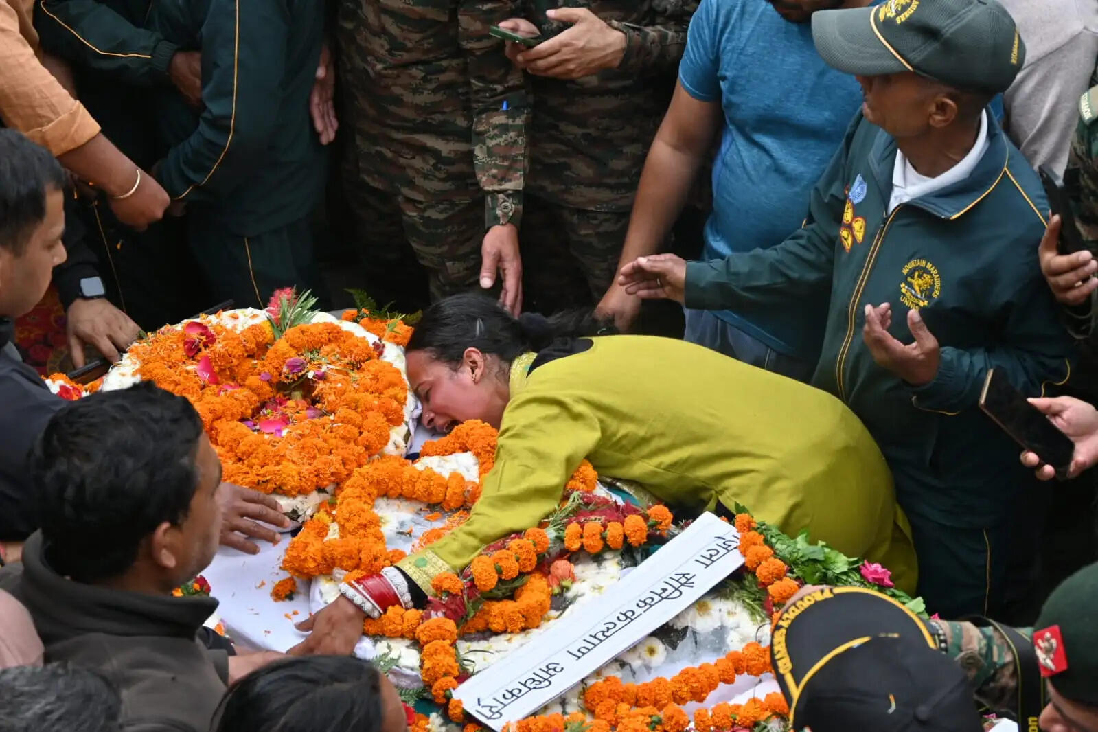 सिक्किम में शहीद हुए विकास को पिथौरागढ़ में श्रद्धांजलि