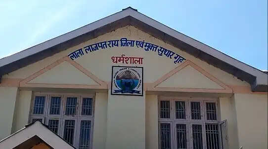 जेलों में सुधार सहित कैदियों के कौशल और सम्मानजनक पुनर्वास की नई इबारत लिख रही 'हिमकारा'