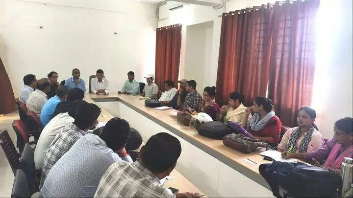 ग्वालियरः जिले में ग्रामीण आबादी भूमि की नि:शुल्क रजिस्ट्री करने की तैयारियां जारी