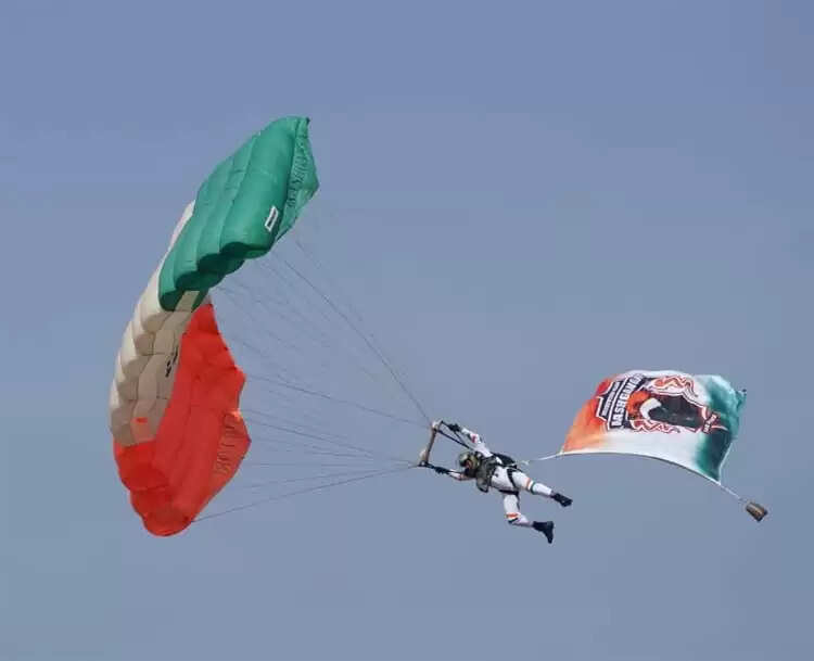 छत्तीसगढ़ राज्योत्सव पर वायु सेना की टीम का रोमांचक एयर शो, आसमान में गूंजा 'जय जोहार'