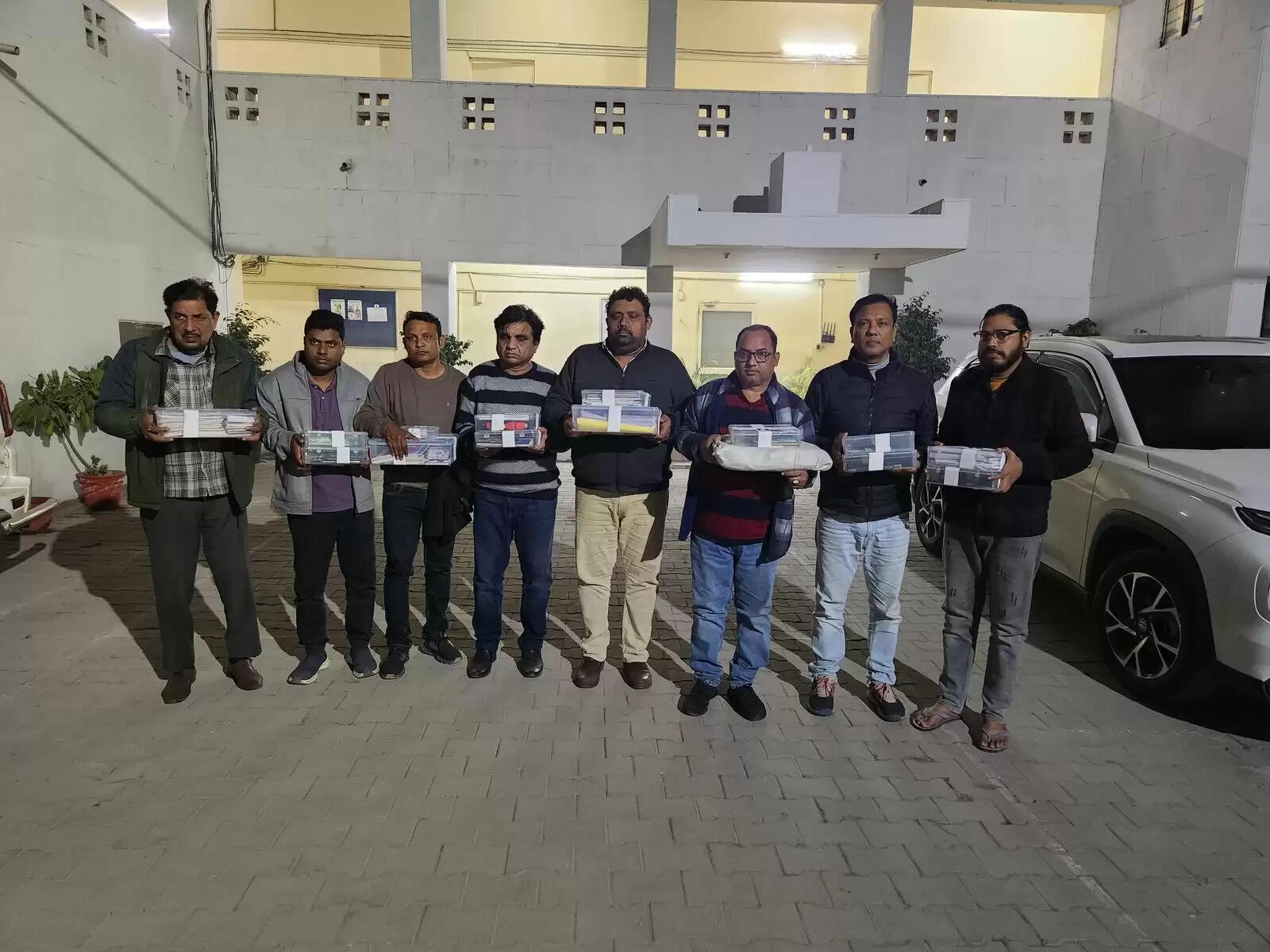 बिल्डरों से साठगांठ कर प्रोफाइल फंडिंग करवाने वाले गैंग के आठ बदमाश गिरफ्तार