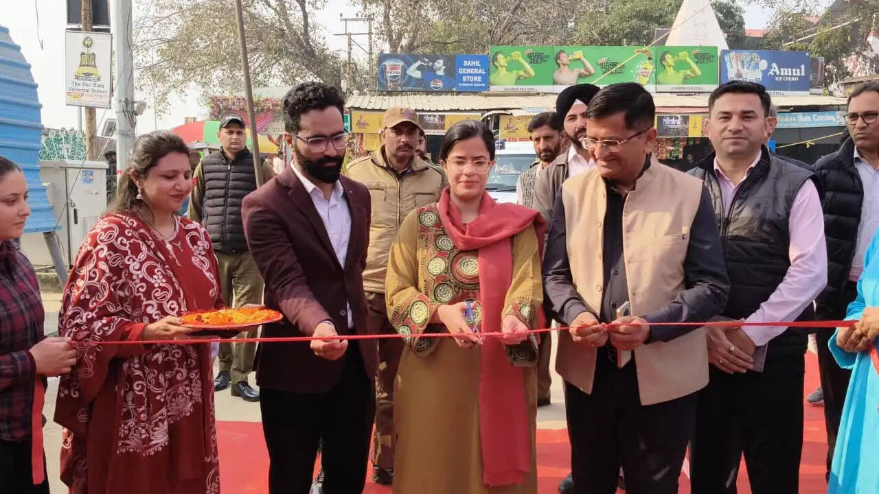 चिची माता मंदिर में महिला स्वयं सहायता समूहों के लिए कियोस्क का उद्घाटन, महिलाओं को मिलेगा रोजगार का नया अवसर