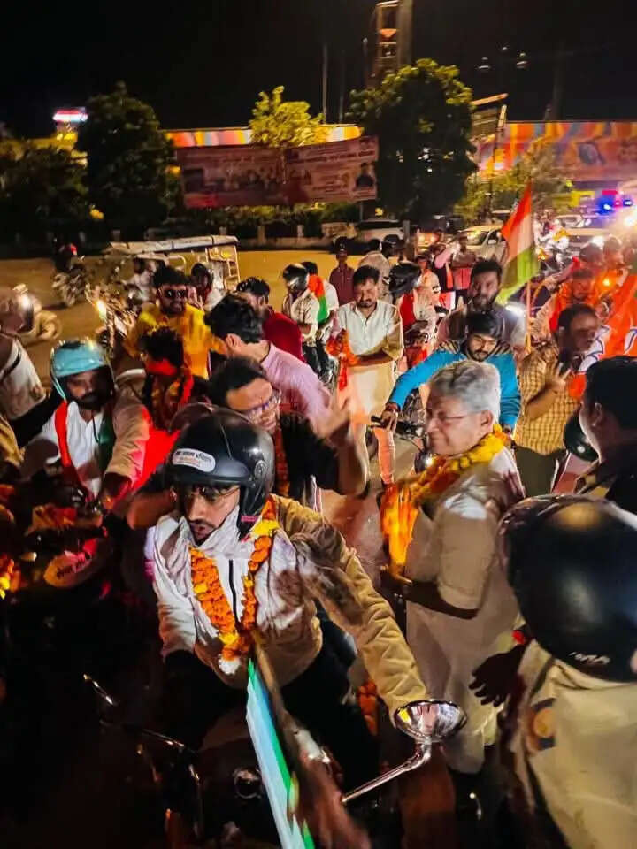 वडनगर से वाराणसी निकली सेवा संकल्प यात्रा अयोध्या पहुंची