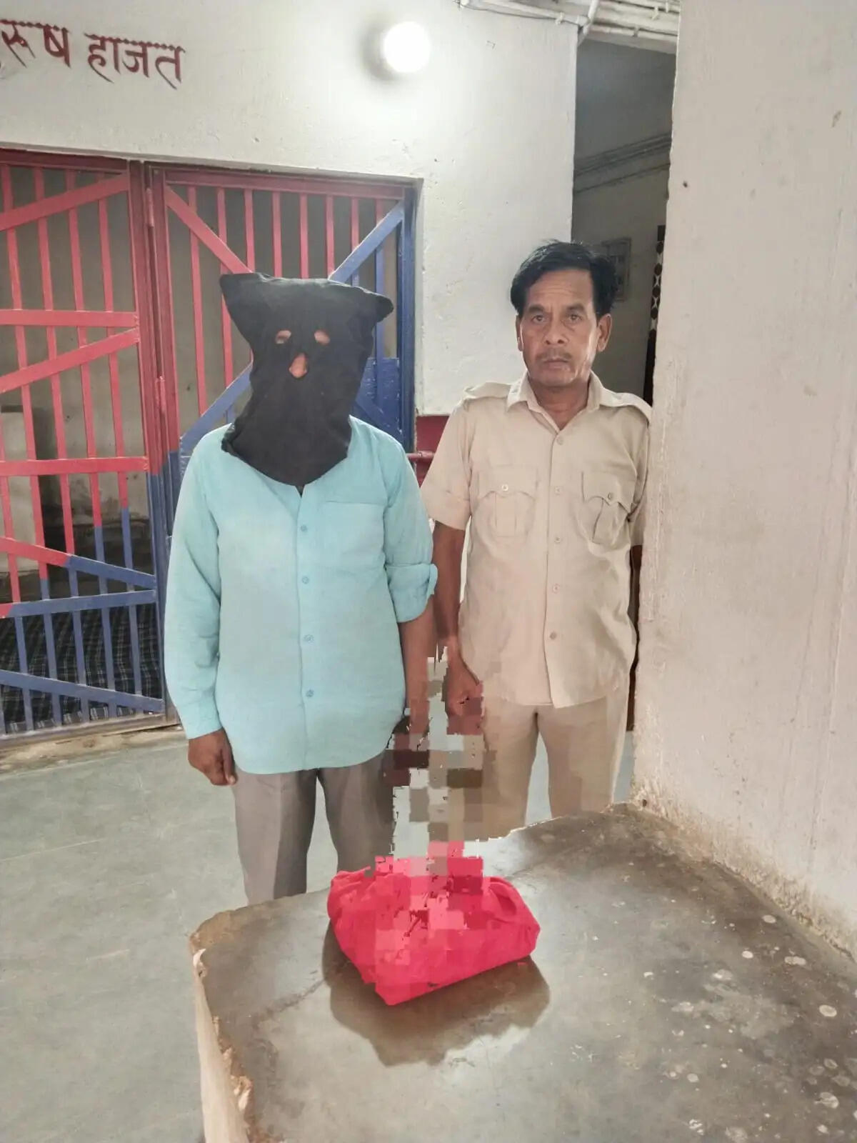 बड़हरिया में 15.60 ग्राम स्मैक के साथ धंधेबाज गिरफ्तार