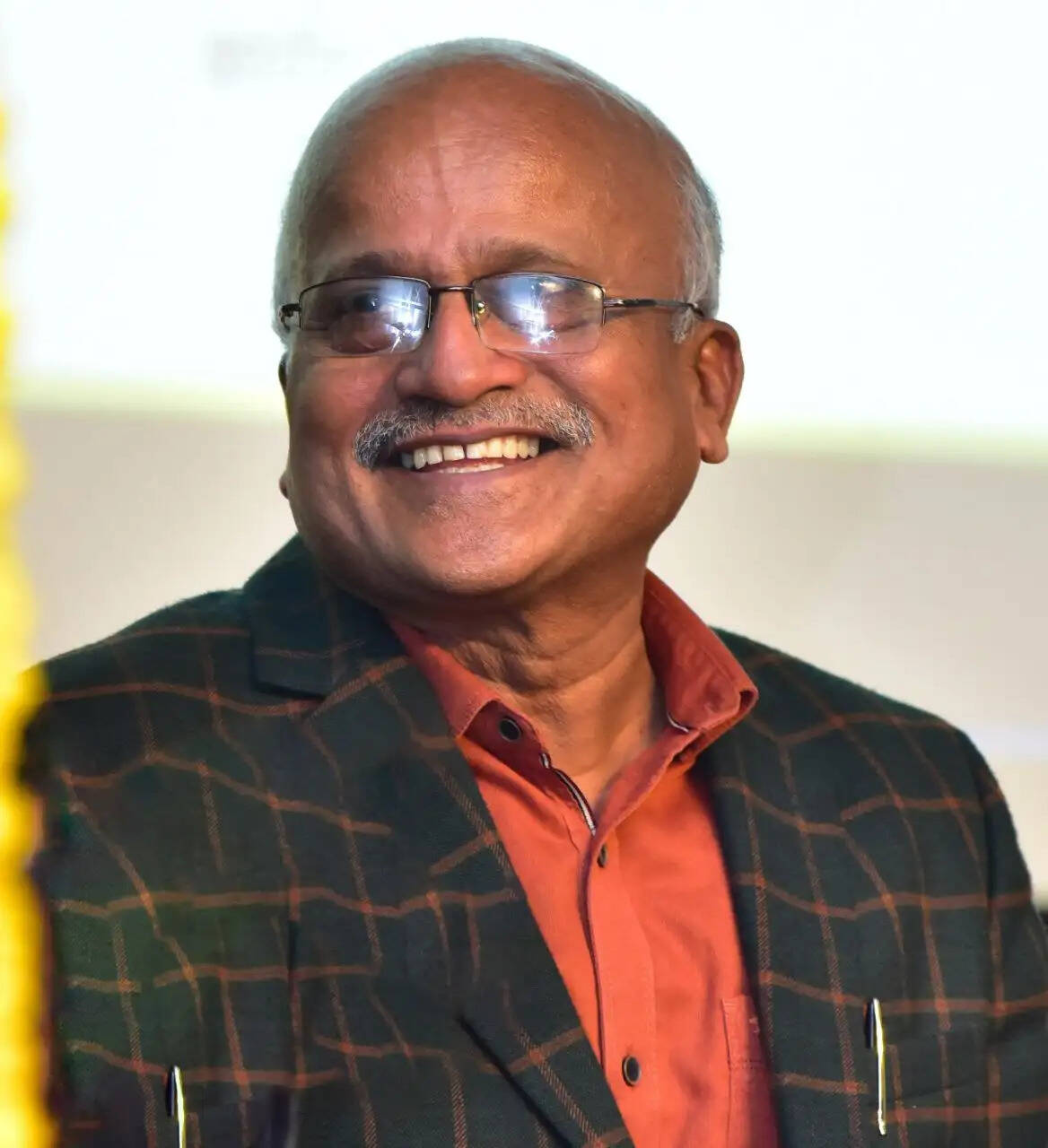 आम की जगह खास की चिंता करती पत्रकारिता
