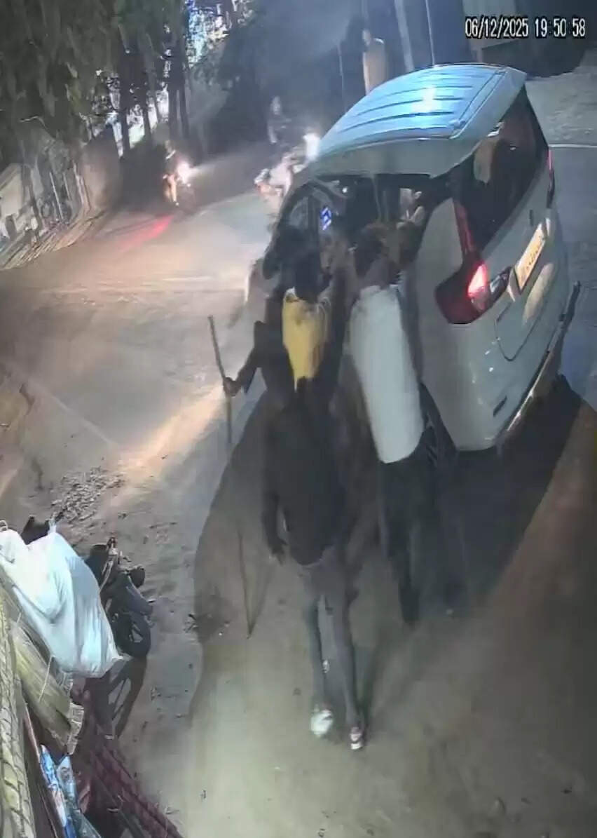 सुलतानपुर में सरेराह युवक का अपहरण करके हत्या, पहले दौड़ा-दौड़ाकर पीटा, दो गिरफ्तार