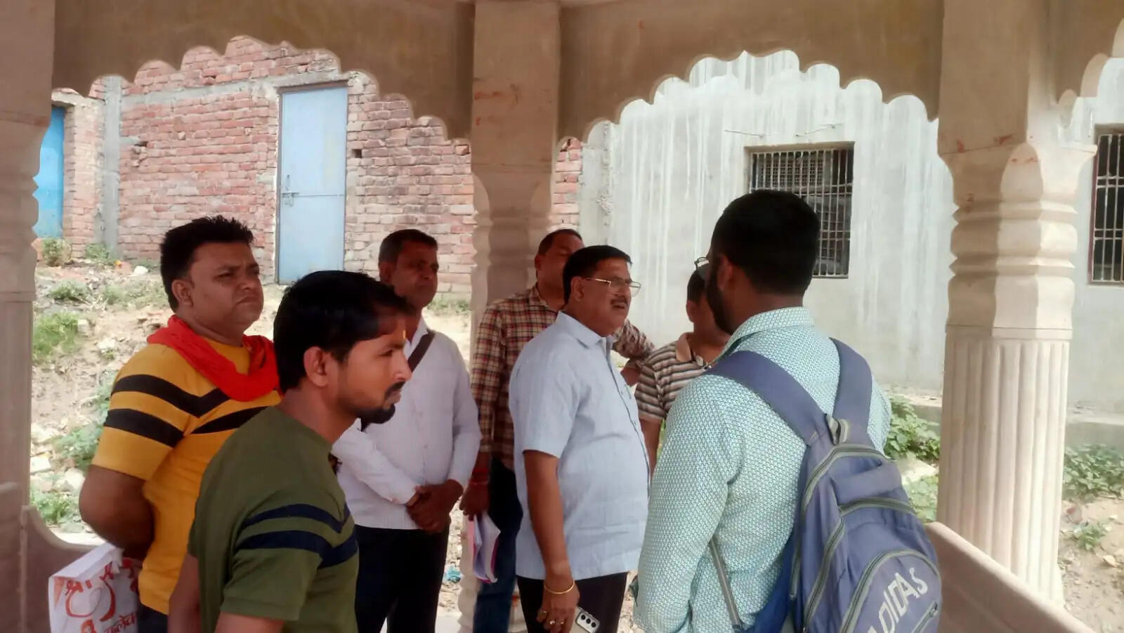 तालाब सुंदरीकरण में गड़बड़ी का आरोप, विधायक की सख्ती के बाद जांच टीम ने किया स्थलीय निरीक्षण