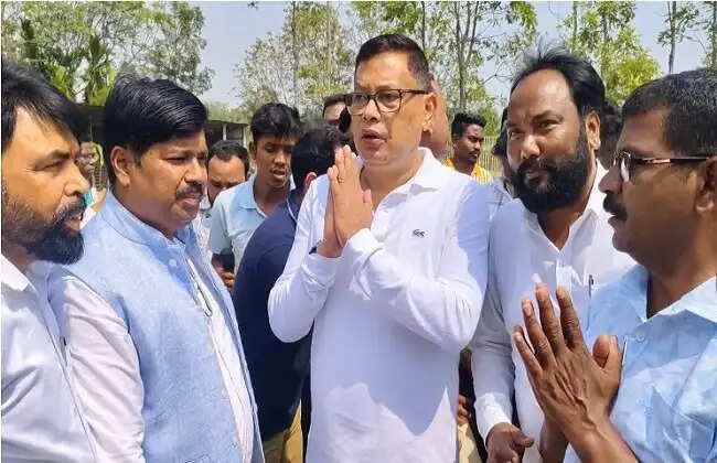 राजगंज&nbsp;विधानसभा&nbsp;में टिकट विवाद के बीच तृणमूल का शक्ति प्रदर्शन