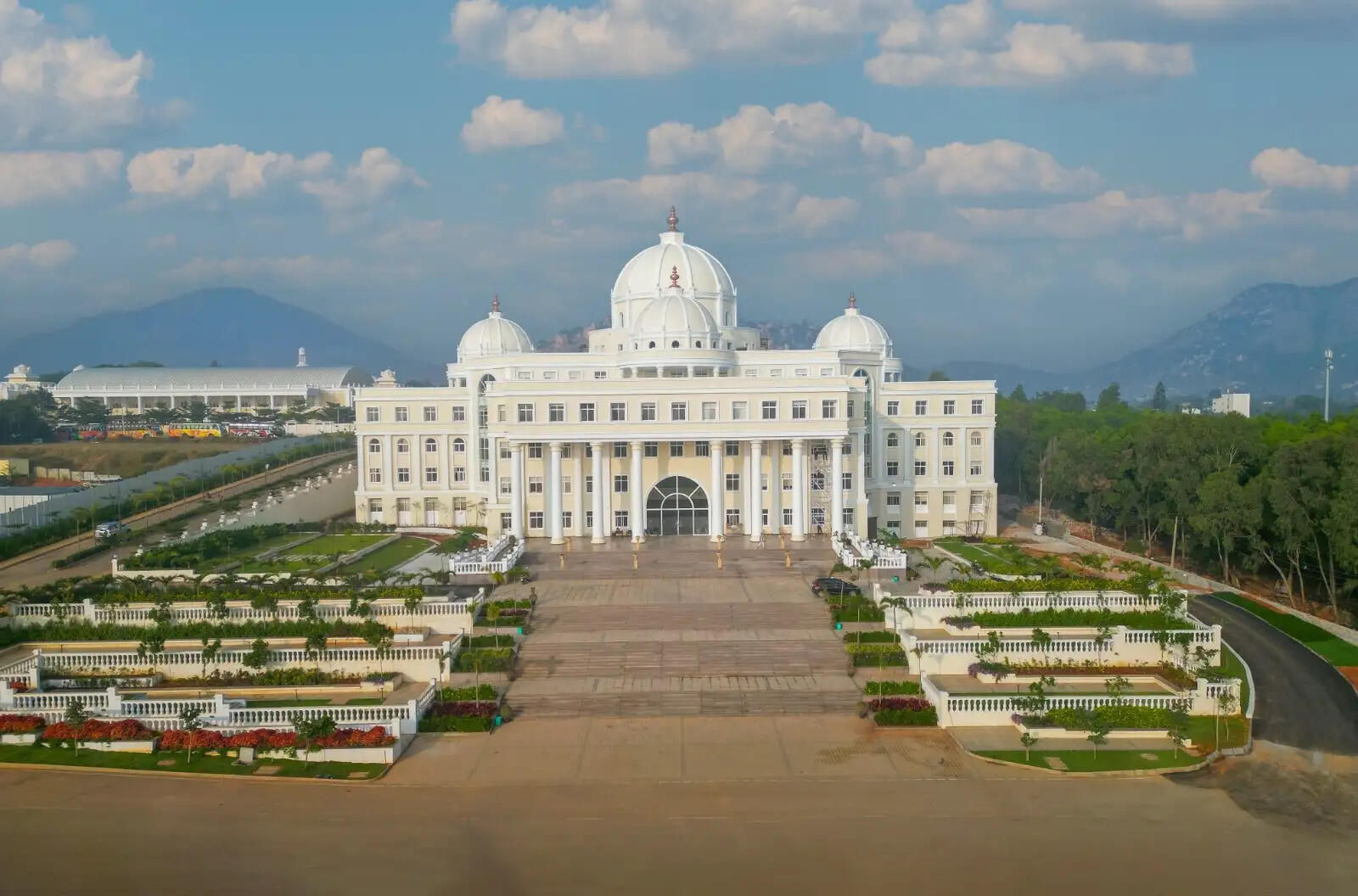 अंतरराष्ट्रीय एंडोस्कोपिक एवं रोबोटिक कार्डियक सर्जरी सम्मेलन का आगाज