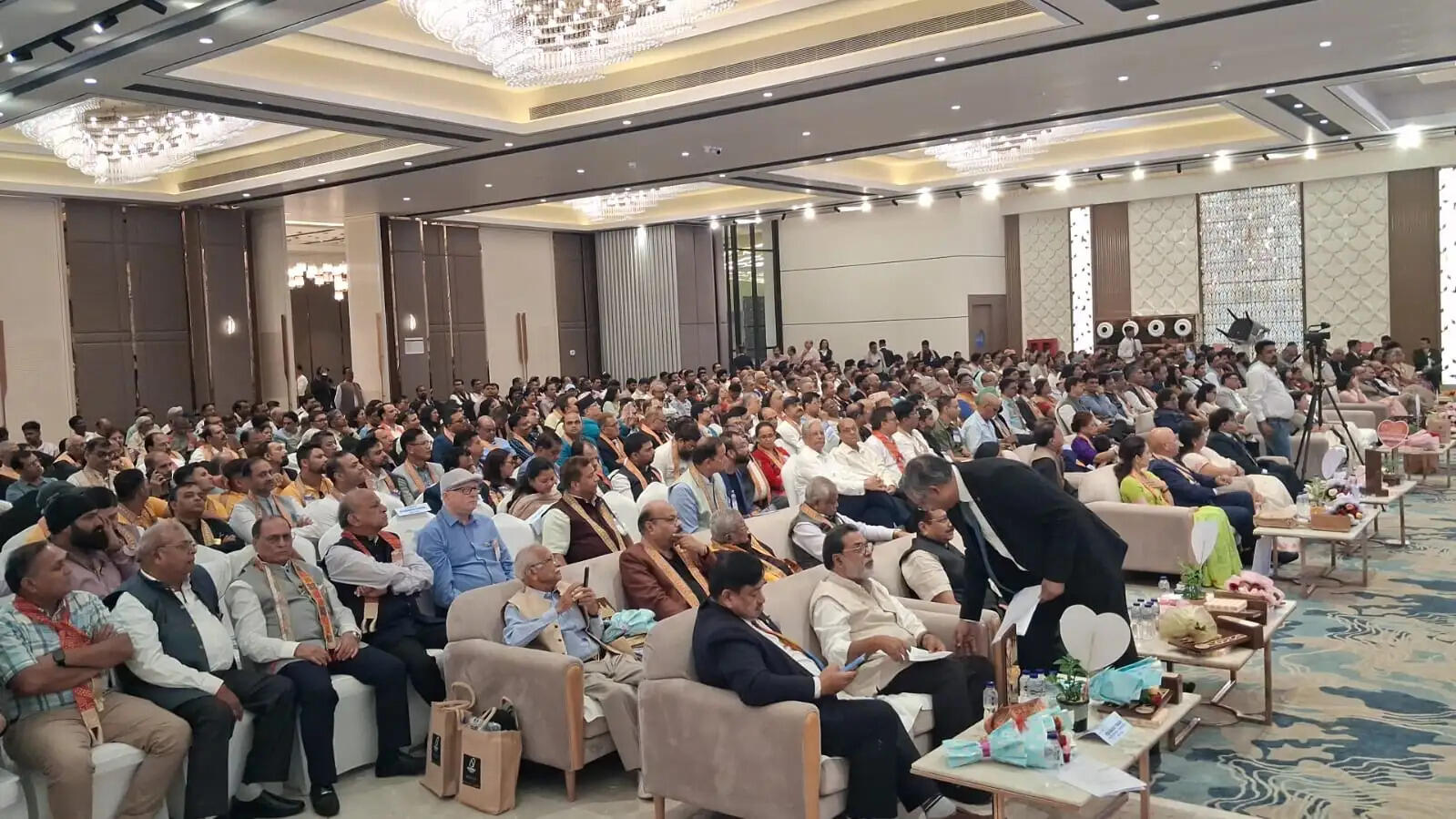 आत्मविश्वास, आत्मसम्मान और आत्मनिर्भरता से विश्व शक्ति बन रहा भारत : डॉ. दीपक वोहरा