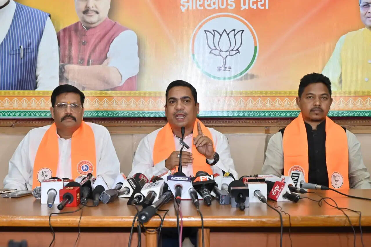 पंचायतों को आवंटित ₹2,254 करोड़ की राशि में 'कट-कमीशन' का खेल खेला गया, तो आंदोलन होगा: भानु प्रताप