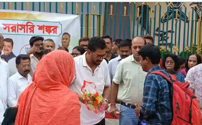 “सीधे शंकर” कार्यक्रम में उमड़ा जनसैलाब, लोगों ने रखी अपनी समस्याएं