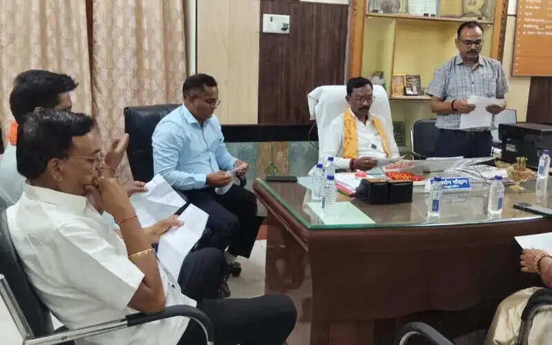 रायगढ़ एमआईसी बैठक में विकास व जनसुविधा से जुड़े प्रस्तावों को मिली स्वीकृति