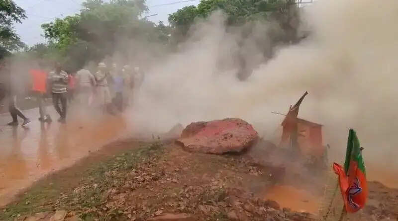 बंगाल अंबुजा टाउनशिप इलाके में गैस पाइप लाइन फटने से मची अफ़रा-तफ़री