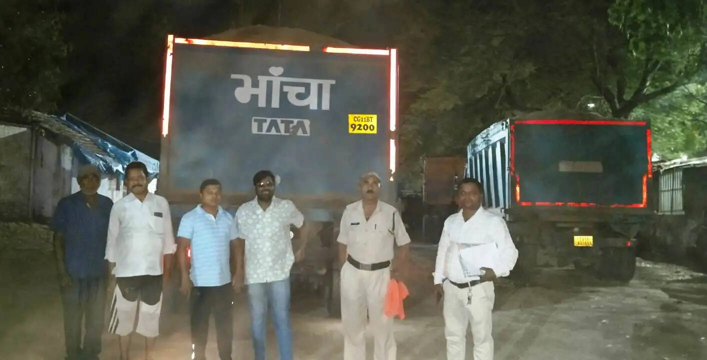 रेत के अवैध परिवहन पर प्रशासन सख्त: 13 हाईवा और 3 ट्रैक्टर जब्त