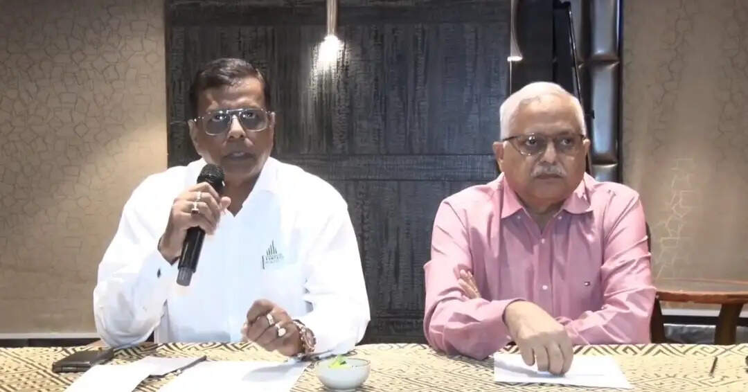 चीनी उद्योग को सतत और लाभकारी बनाने के लिए वैश्विक तकनीक अपनानी होगी : प्रो नरेंद्र मोहन