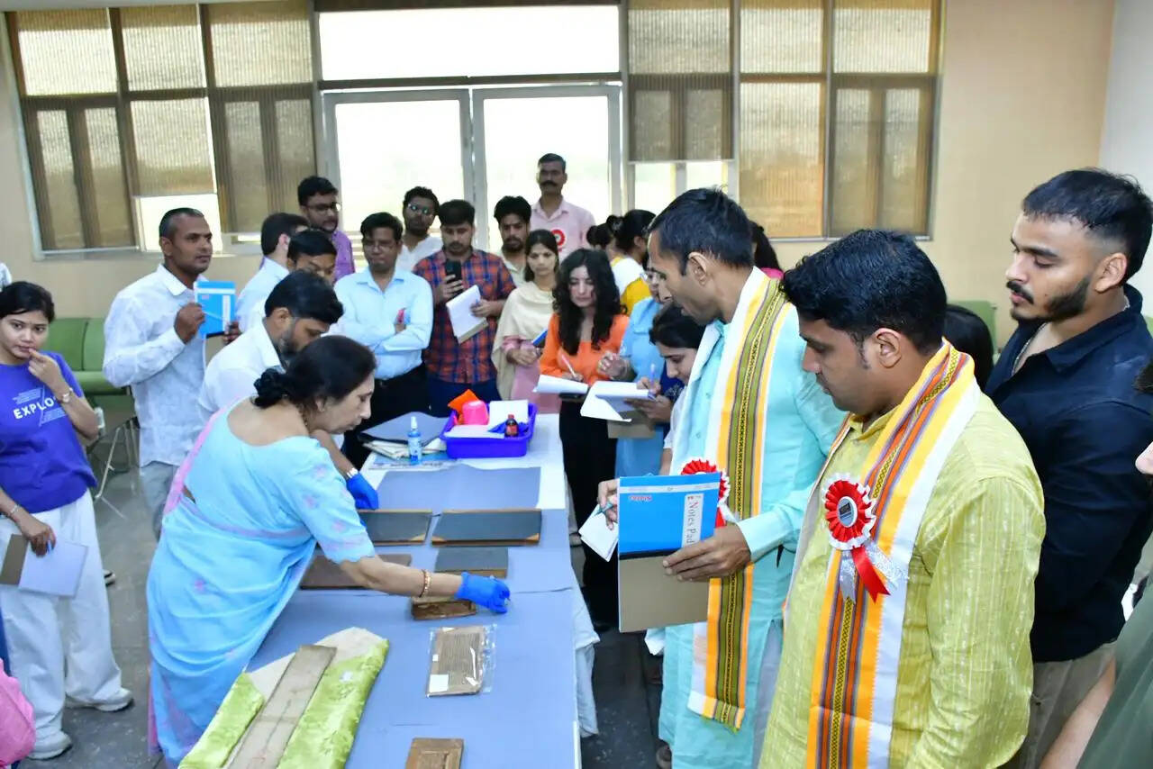 ज्ञान भारतम् मिशन के तहत पांडुलिपियों के संरक्षण पर पांच दिवसीय कार्यशाला शुरू
