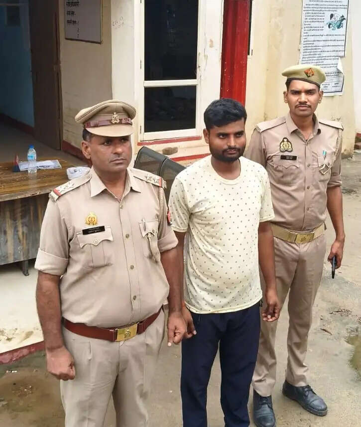 दो कांवड़ियों की मौत के मामले में ट्रैक्टर चालक गिरफ्तार