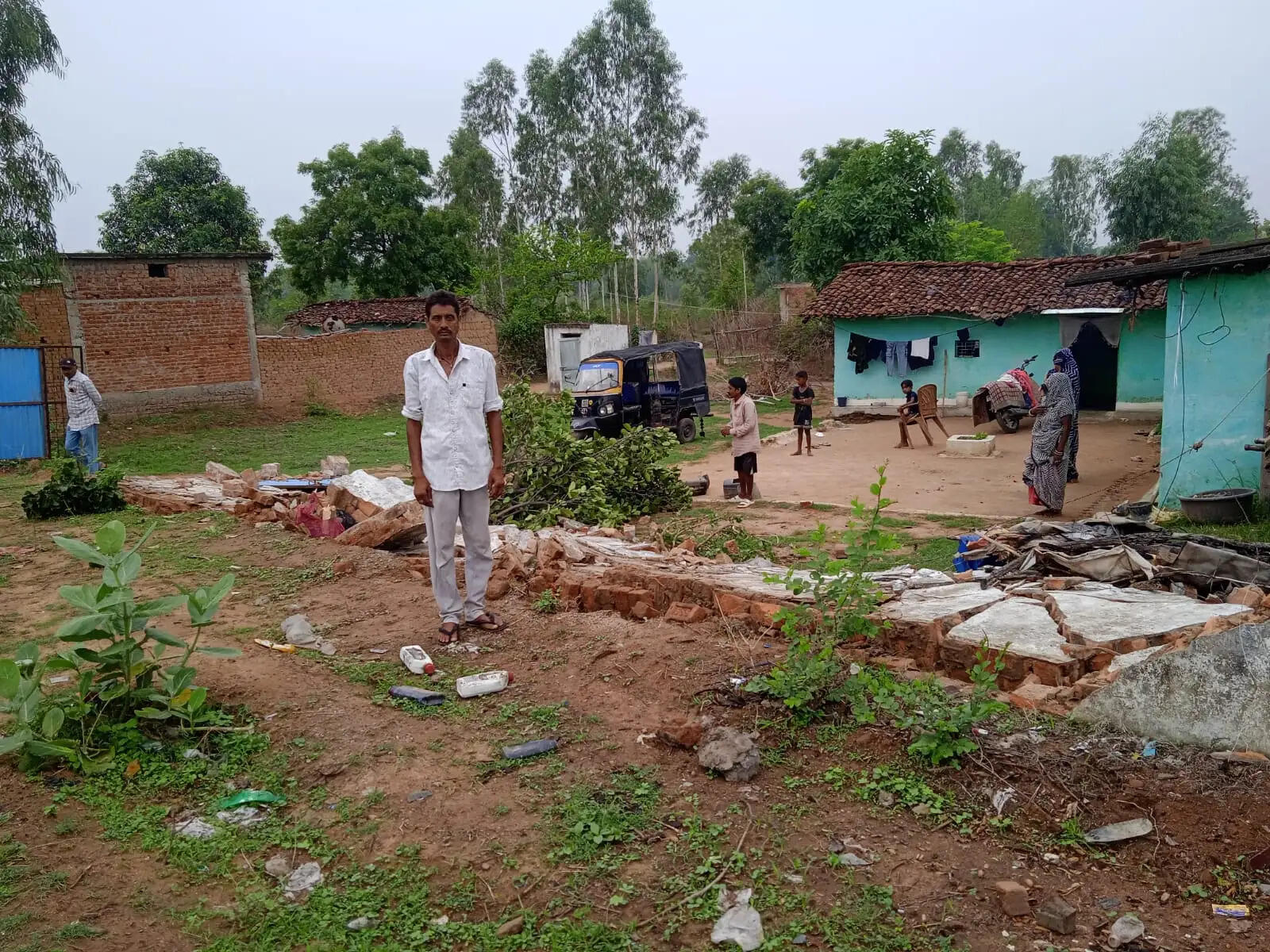 अनूपपुर: हाथियों का उत्पात जारी, किसान के घर में 10वीं बार किया क्षतिग्रस्त