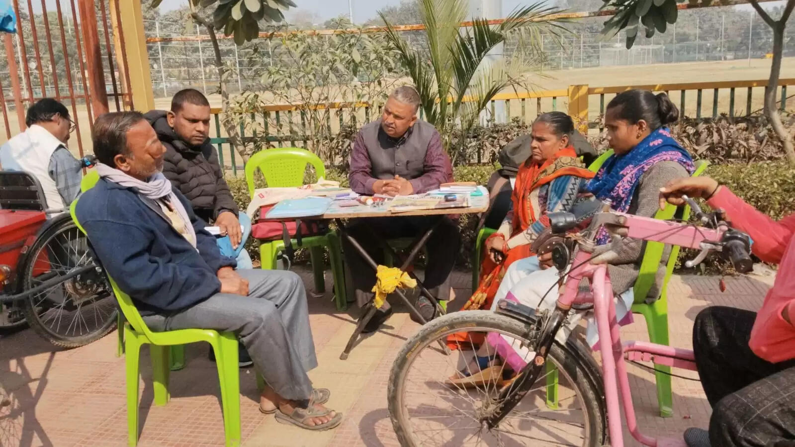 दिव्यांगजनों की समस्याओं के समाधान के लिए राष्ट्रीय दिव्यांग पार्टी का शिविर