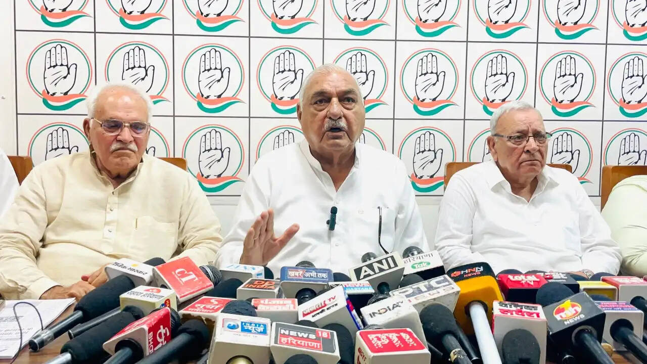 भाजपा सरकार में हर रोज घोटाले आ रहे है सामने, राम मंदिर में चोरी नहीं डाकाः पूर्व सीएम हुड्डा
