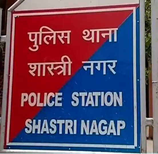 दुकानदार को झूठे केस में फंसाने की धमकी देकर की 5 लाख की मांग
