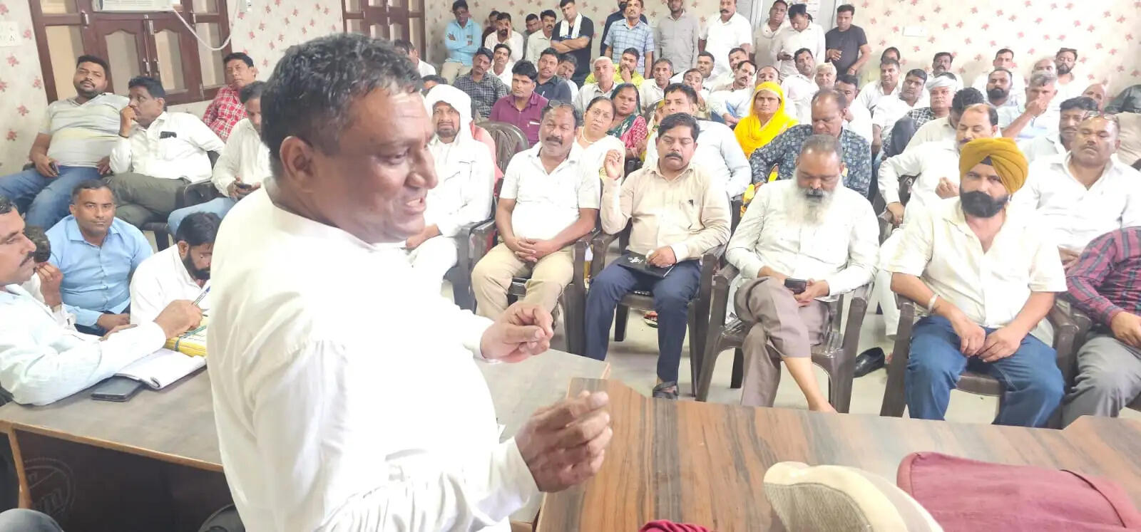 हरियाणा में नगर पालिका व फायर कर्मचारियों ने चार दिन बढ़ाई हड़ताल