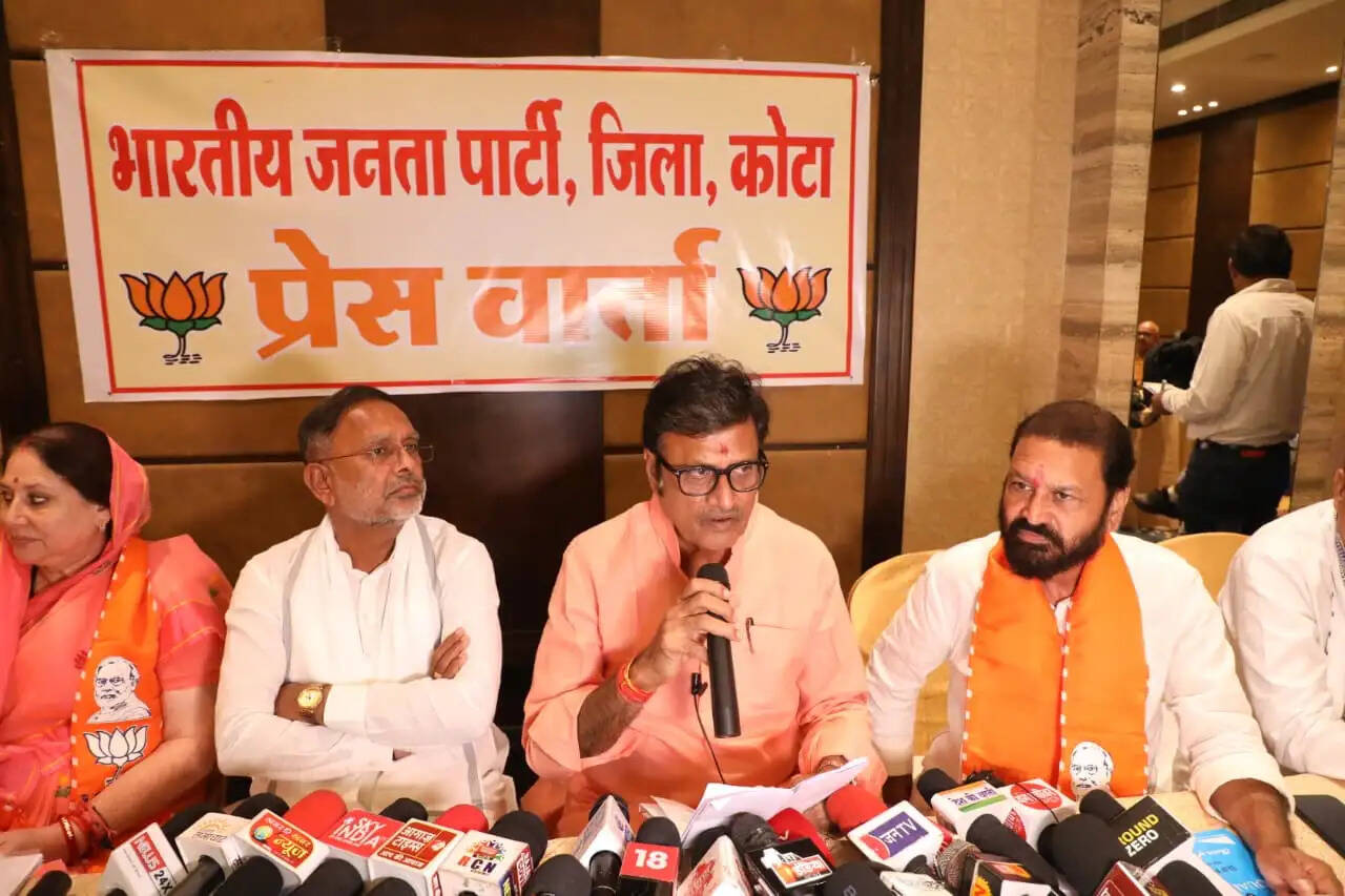नीट परीक्षा से पहले राहुल गांधी का कोटा दौरा केवल राजनीतिक पर्यटन : राजेन्द्र राठौड़