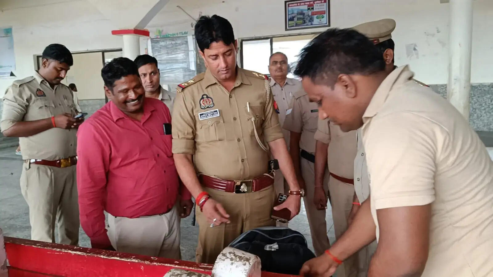 जंघई रेलवे स्टेशन पर बम की सूचना निकली अफवाह, सूचना देने वाले की तलाश में पुलिस