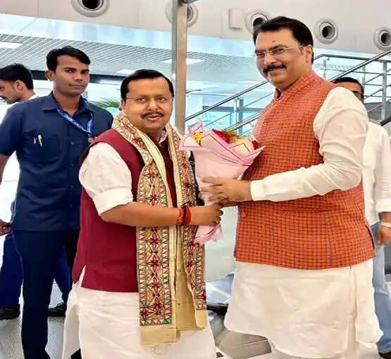 बांकीपुर उपचुनाव: भाजपा अध्यक्ष नितिन नवीन पहुंचे पटना, मुख्यमंत्री सम्राट चौधरी और ऋतुराज सिन्हा भी संभालेंगे मोर्चा
