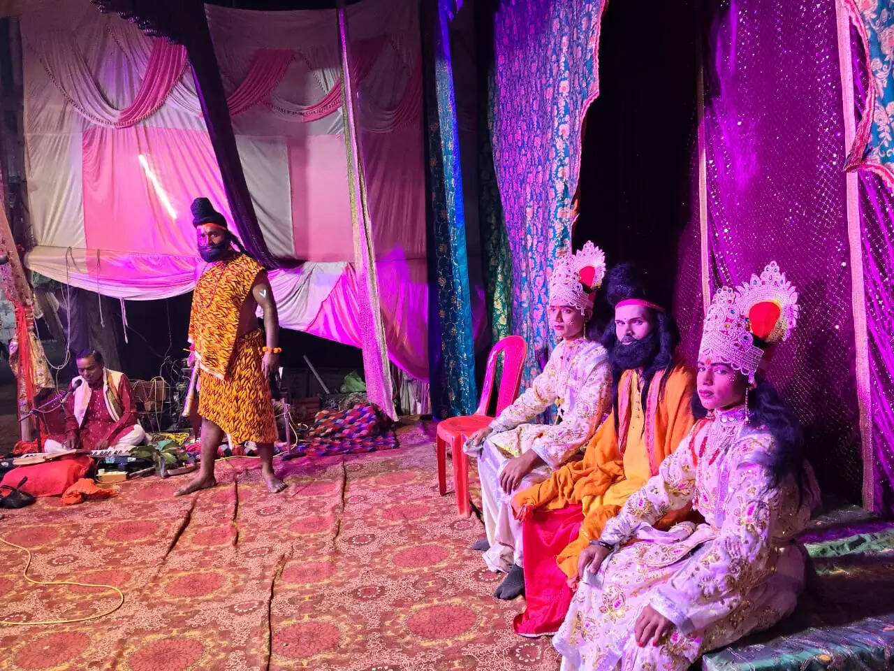 मठिया में राम वनगमन लीला का भावपूर्ण मंचन, पिता के वचन की मर्यादा निभाने वन गए प्रभु श्रीराम