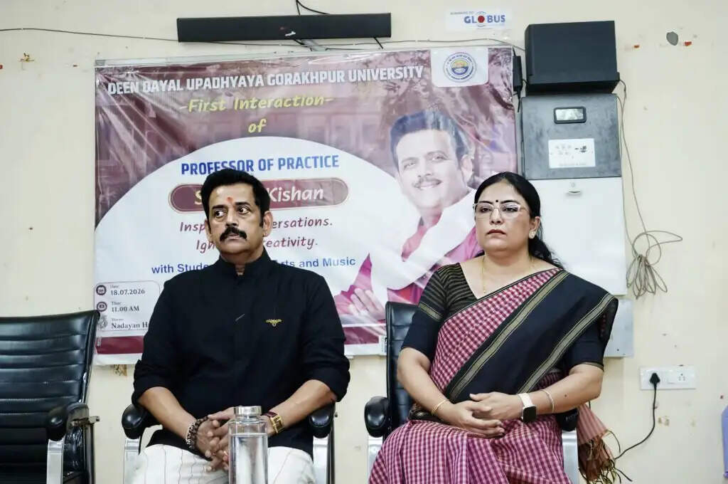 सांसद एवं अभिनेता रवि किशन शुक्ला गोरखपुर विश्वविद्यालय में बने 'प्रोफेसर ऑफ प्रैक्टिस' ,कार्यभार ग्रहण किया