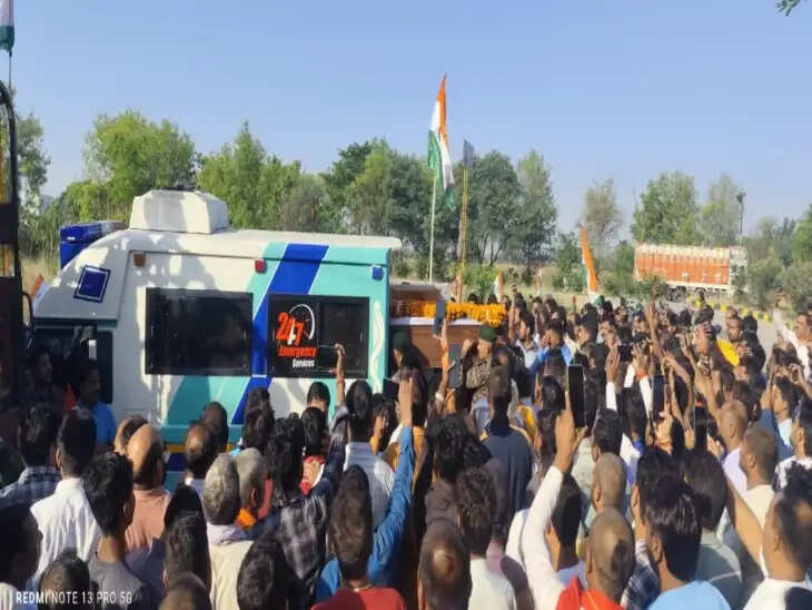 जम्मू-कश्मीर में शहीद हुआ सुलतानपुर का लाल, सैनिक सम्मान के साथ दी गयी अंतिम विदाई