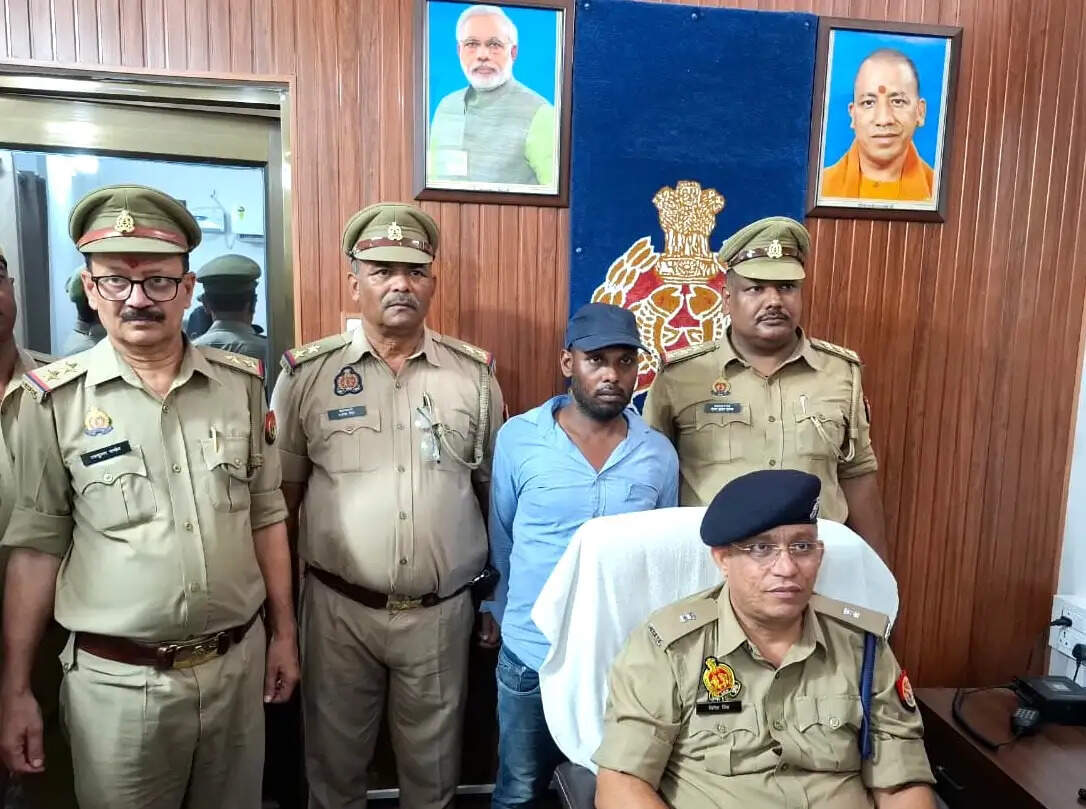 छह लाख की हेरोइन के साथ तस्कर गिरफ्तार
