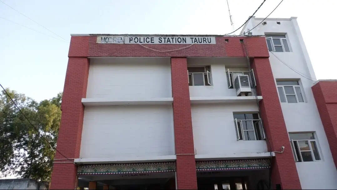 नूंह पुलिस ने पकड़ा गांजा,तस्कर हुआ फरार